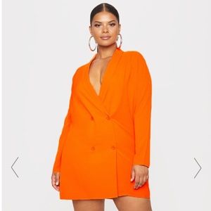PRETTY LITTLE THING - PLUS ORANGE OVERSIZED BLAZER DRESS SZ. LARGE